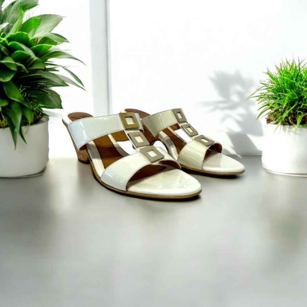 Sofft Spezia Patent Leather Wedges